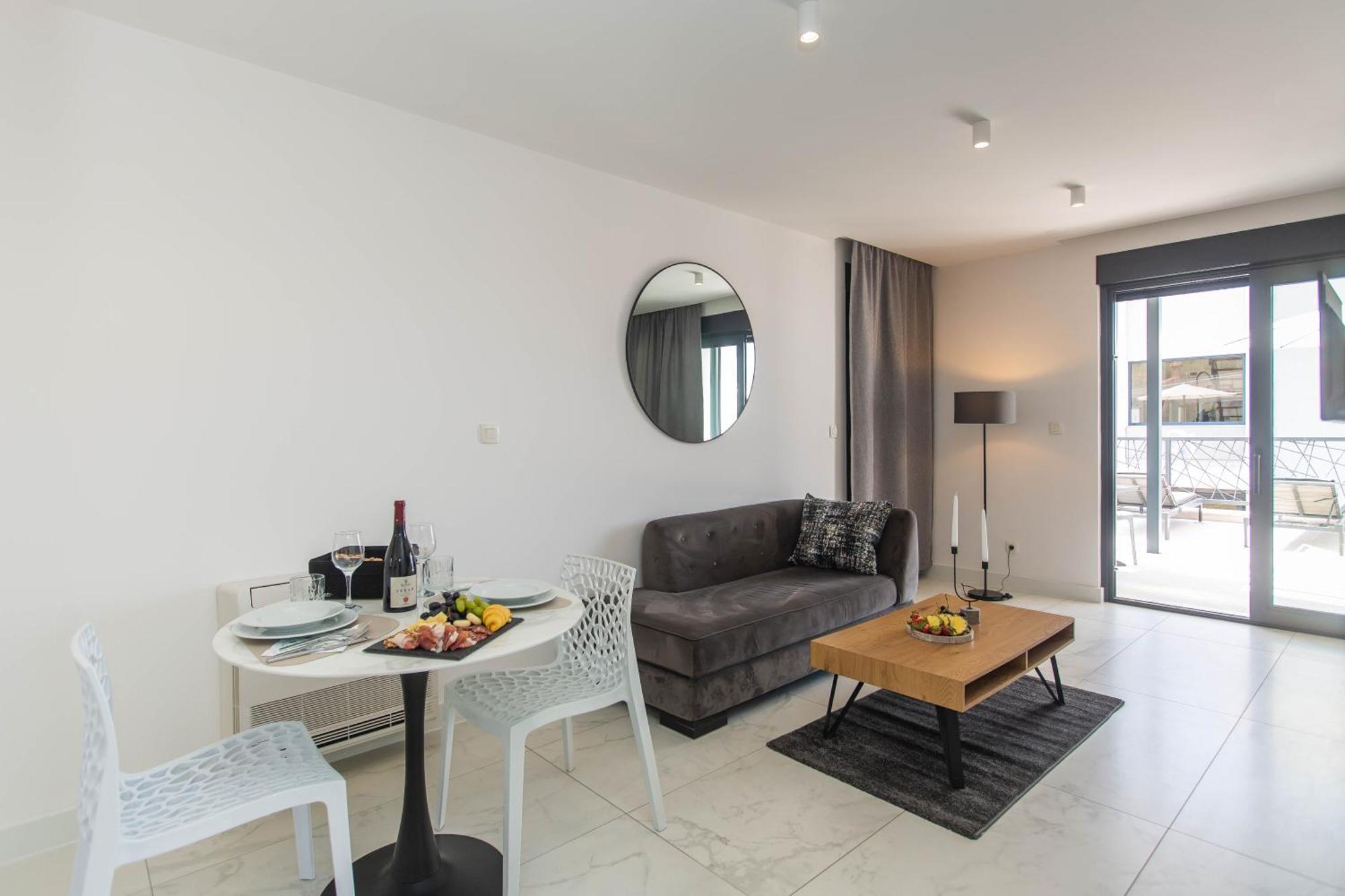 Villa 23 A Heated Pool Trogir Zewnętrze zdjęcie