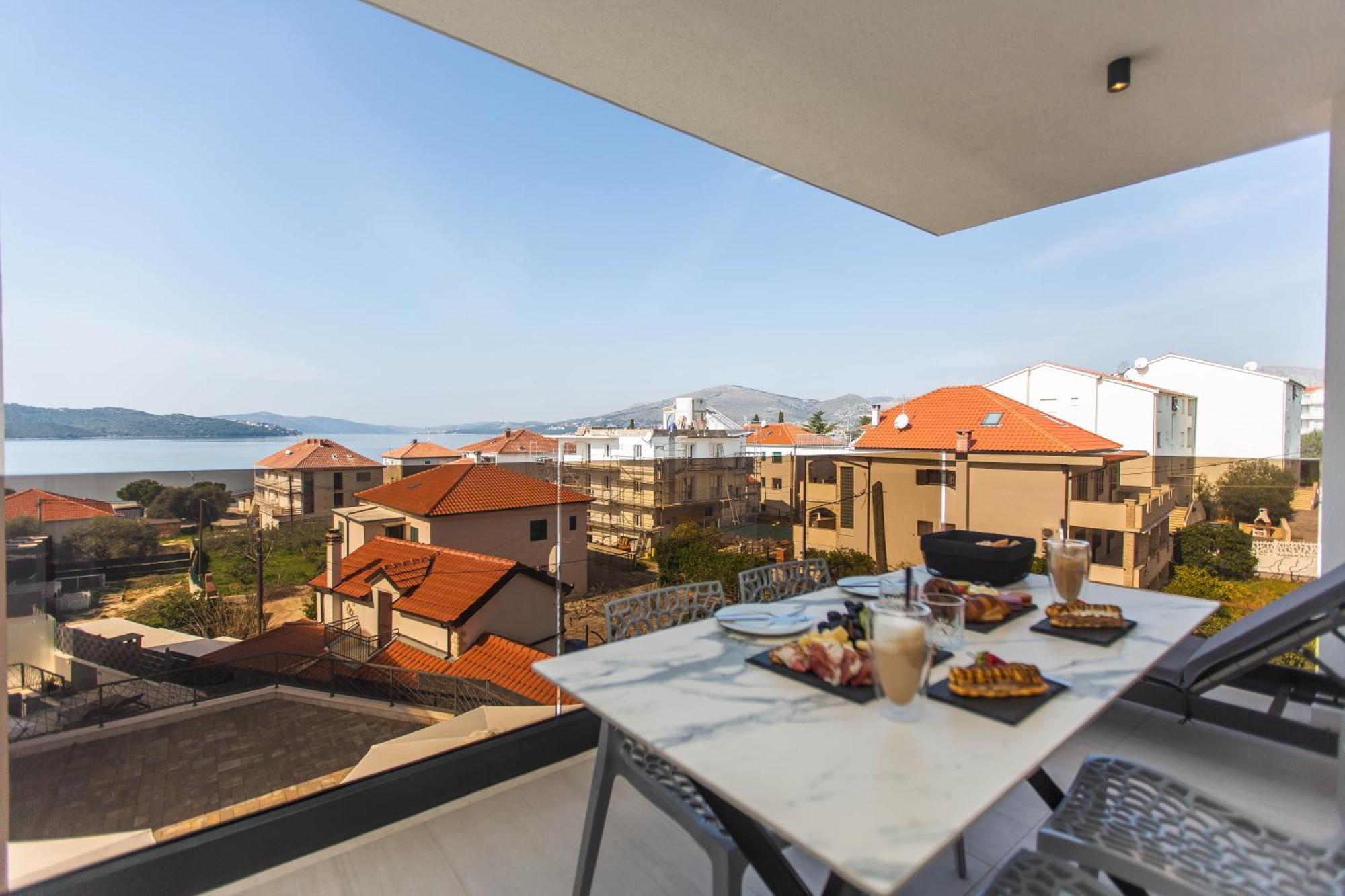 Villa 23 A Heated Pool Trogir Zewnętrze zdjęcie